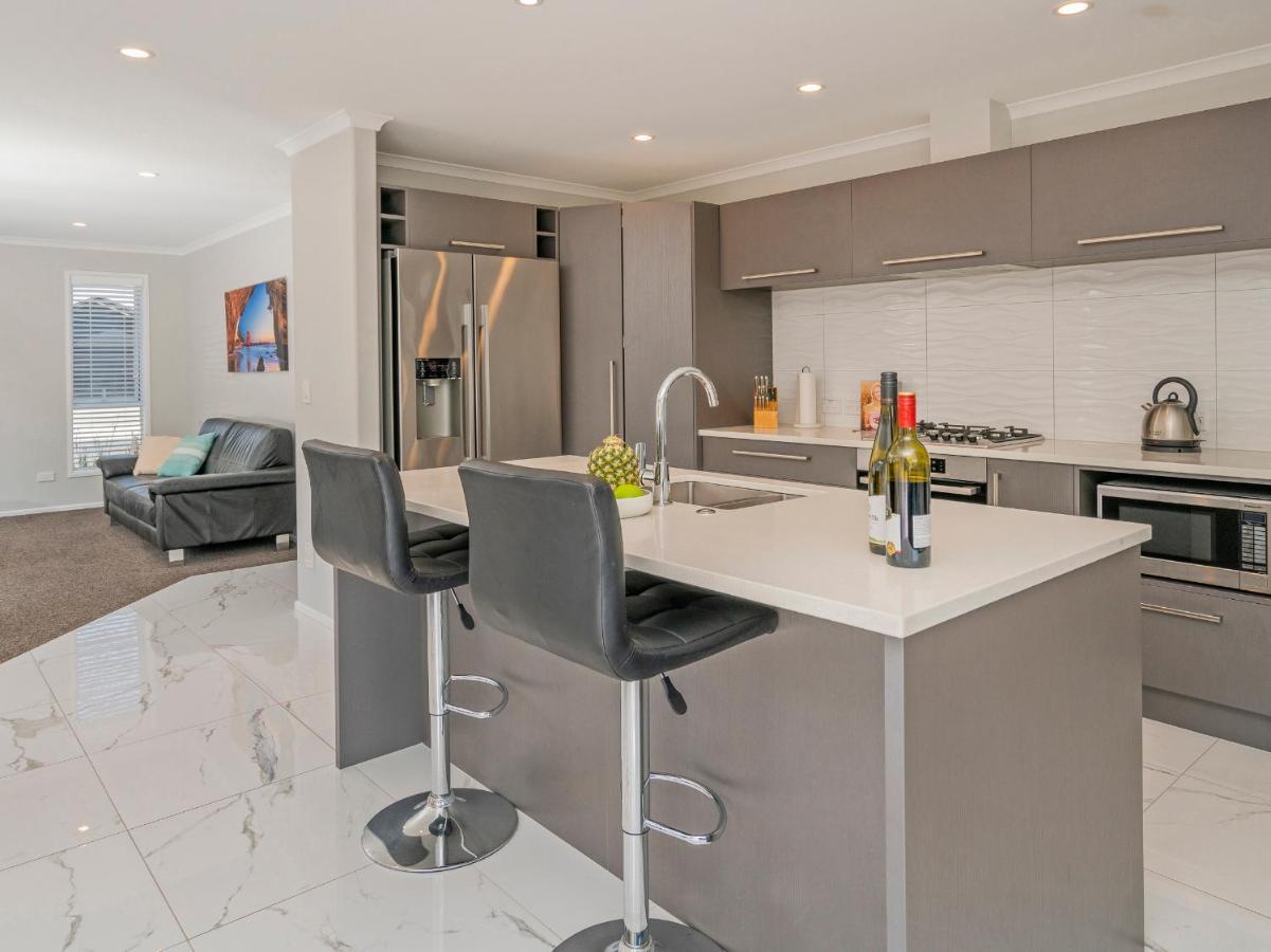 Modern Beach Pad - Whitianga Holiday Home Ngoại thất bức ảnh