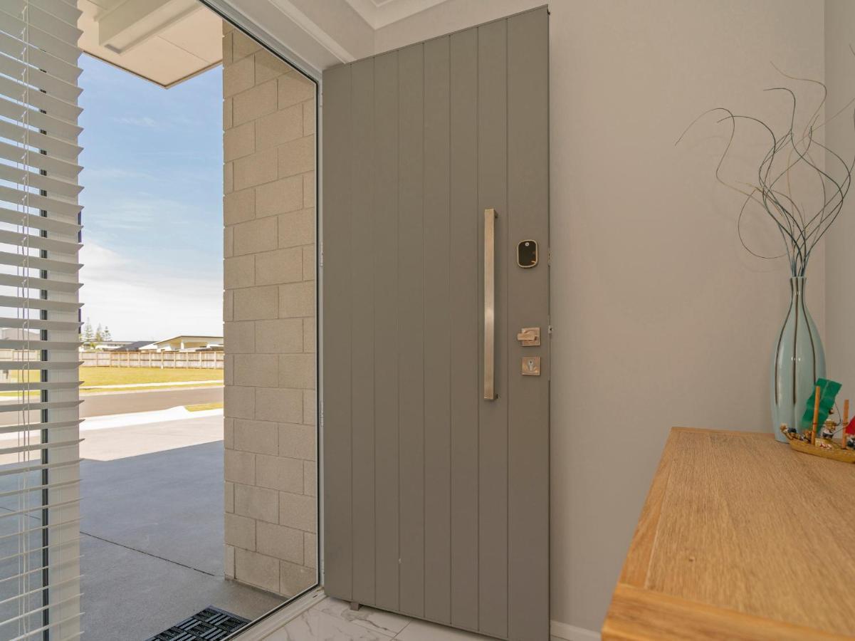 Modern Beach Pad - Whitianga Holiday Home Ngoại thất bức ảnh