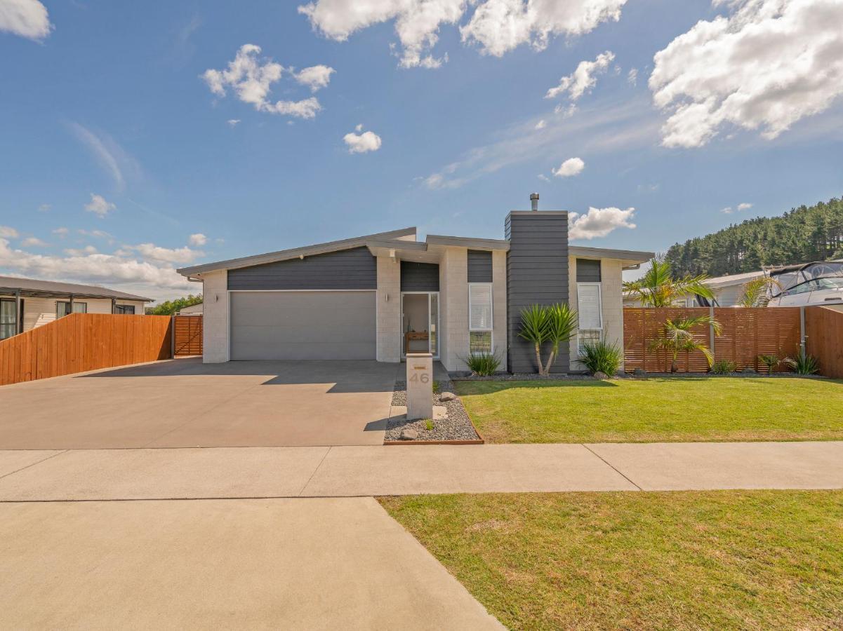 Modern Beach Pad - Whitianga Holiday Home Ngoại thất bức ảnh
